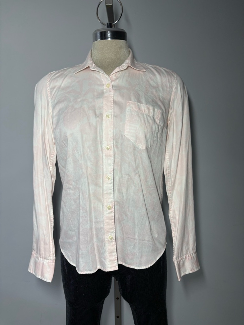 GAP Pale Pink Women's Button-Up Blouse size XS